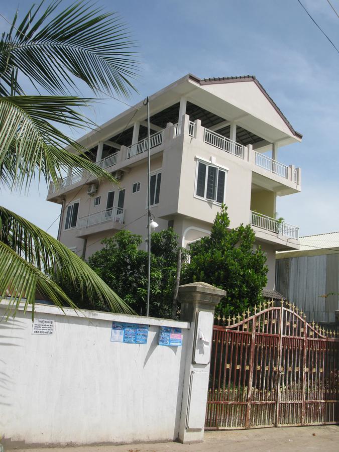 לינה וארוחת בוקר פנום פן Kol House מראה חיצוני תמונה