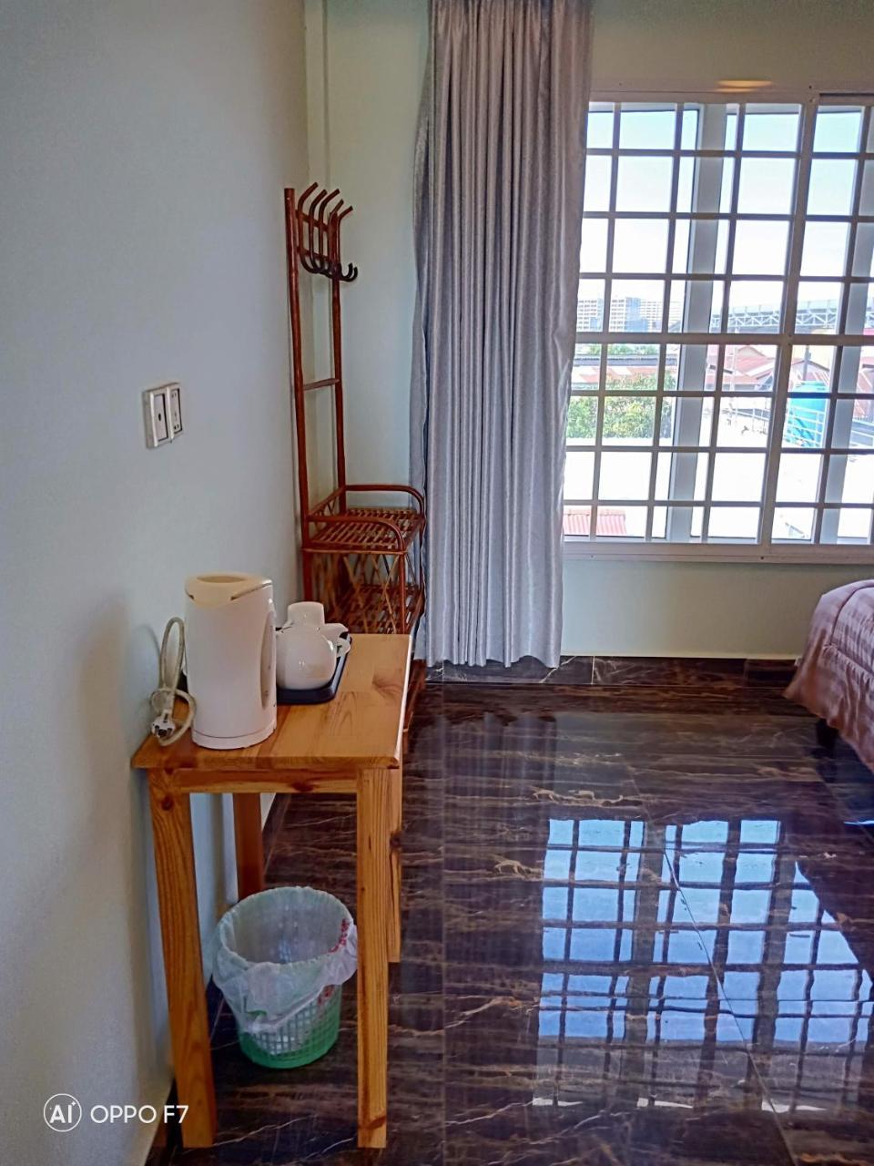 לינה וארוחת בוקר פנום פן Kol House מראה חיצוני תמונה