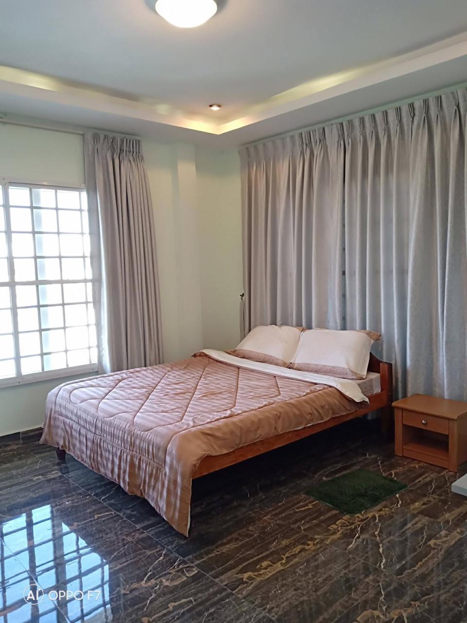 לינה וארוחת בוקר פנום פן Kol House מראה חיצוני תמונה